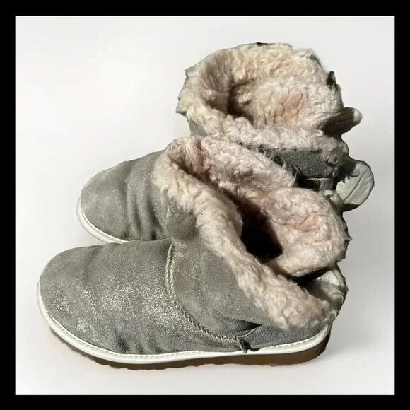 UGG PLATINUM GOLD SPARKLE FUR BOW SUEDE SHEEPWOOL BOOTS SIZE US 7/ EUR 38 - Picture 7 of 9